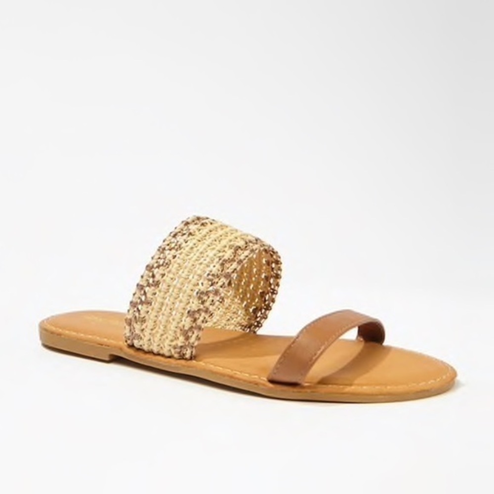 NWT Tan Faux Leather Woven Straw Slide Sandals New